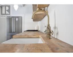 6 MILLRIDGE ESTATE PRIVATE - 19