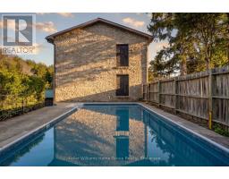 6 MILLRIDGE ESTATE PRIVATE - 31