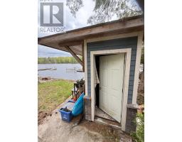 1042 ROAD 3100 ROAD - 17