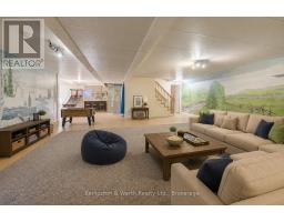 246 KING STREET - 31