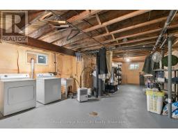 120 HILL STREET E - 33