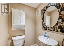 192 WARREN ROAD - 35