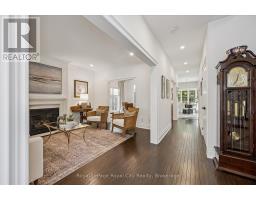 11 - 25 MANOR PARK CRESCENT - 5