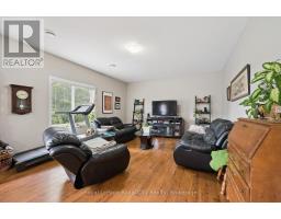 470 ELORA STREET - 32