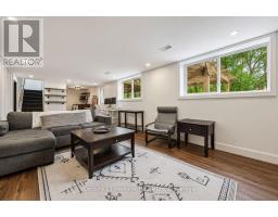 372 VICTORIA ROAD N - 25