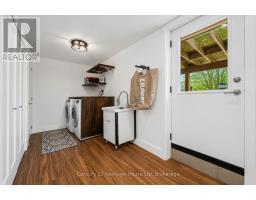 372 VICTORIA ROAD N - 27