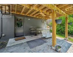 372 VICTORIA ROAD N - 34