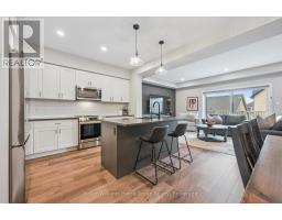 27 HEDLEY LANE - 13