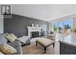 27 NOTCHWOOD COURT - 11