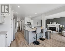 27 NOTCHWOOD COURT - 18