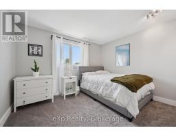 27 NOTCHWOOD COURT - 31
