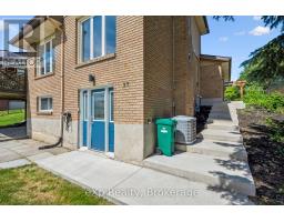 27 NOTCHWOOD COURT - 34