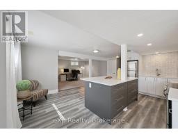 27 NOTCHWOOD COURT - 36