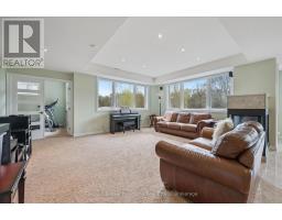 51 COX COURT - 24