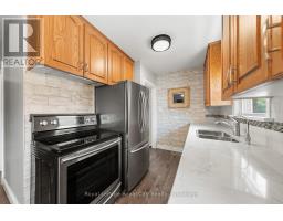 281 METCALFE STREET - 8