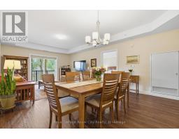 106 - 19 STUMPF STREET - 21
