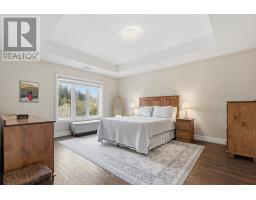 106 - 19 STUMPF STREET - 25