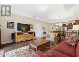 106 - 19 STUMPF STREET - 4