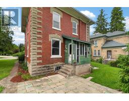 484 QUEEN STREET - 34