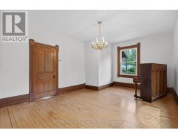 484 QUEEN STREET - 9