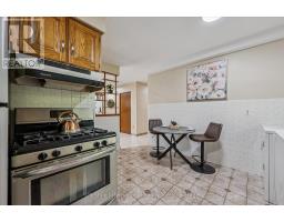 113 APPLEWOOD CRESCENT - 14
