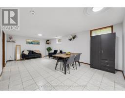 113 APPLEWOOD CRESCENT - 23
