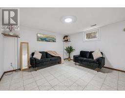 113 APPLEWOOD CRESCENT - 24