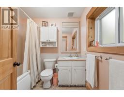 141 BELL DRIVE - 20