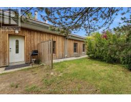 141 BELL DRIVE - 44