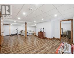 2015 ALMA STREET - 31
