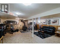 1073 8 CONCESSION - 30