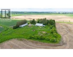 1073 8 CONCESSION - 39