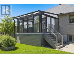 15 MCGOWAN STREET - 33