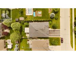 15 MCGOWAN STREET - 36