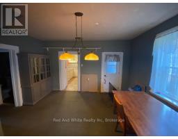 4 DUNKE STREET S - 5