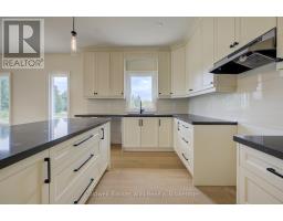 647 MARTIN STREET - 12