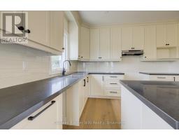 647 MARTIN STREET - 8