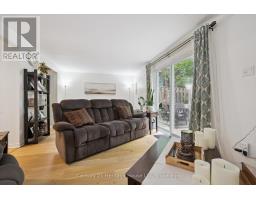 50 - 120 COUNTRY CLUB DRIVE - 9