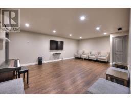 405 - 160 MACDONELL STREET - 44