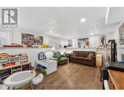 13 BLAIR STREET - 21