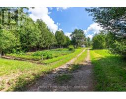 94 FORDS DRIVE - 26