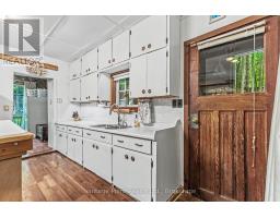 94 FORDS DRIVE - 42