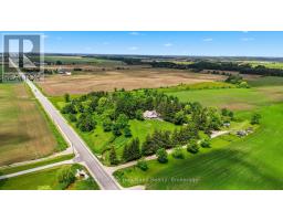 482 CONCESSION 8 - 1