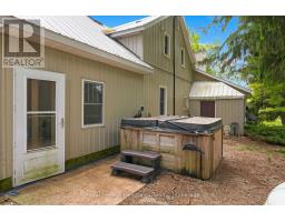 482 CONCESSION 8 - 32