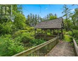 482 CONCESSION 8 - 40