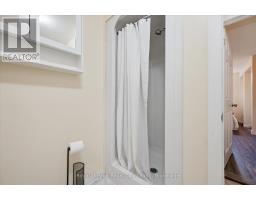 73 WAXWING CRESCENT - 30