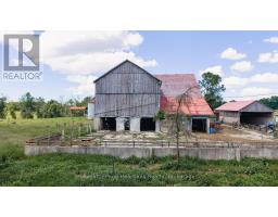 41996 GLENANNON RD., R.R. No.2 ROAD - 18