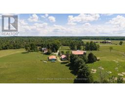 41996 GLENANNON RD., R.R. No.2 ROAD - 6