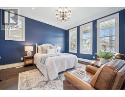 31 CONLIN COURT - 18