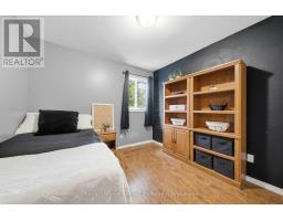 14 HEWITT STREET - 21